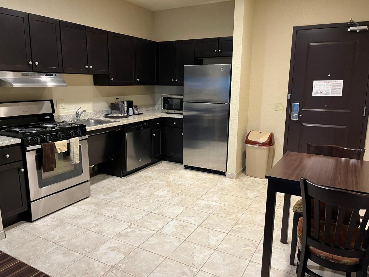 Comfort Inn & Suites Beeville Esterno foto
