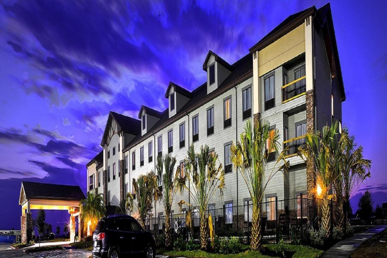 Comfort Inn & Suites Beeville Esterno foto
