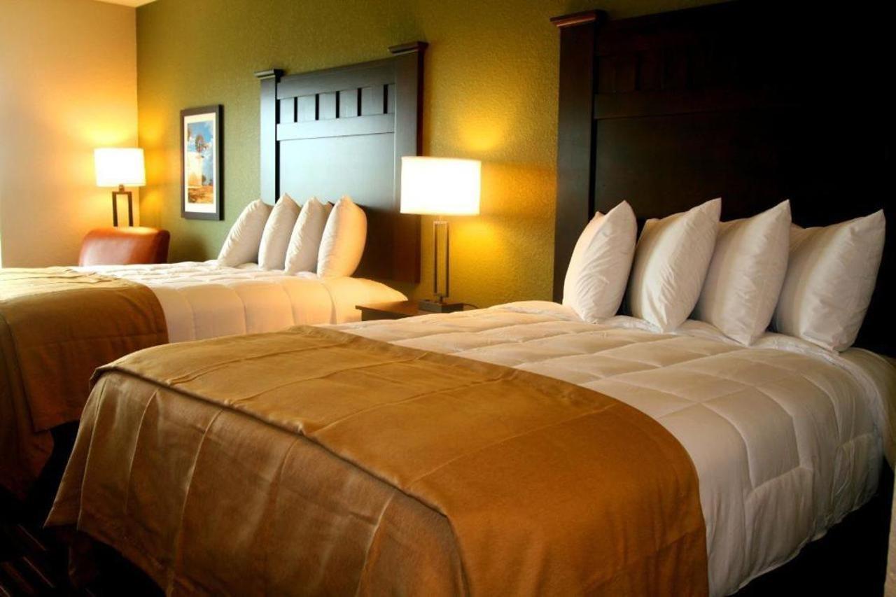 Comfort Inn & Suites Beeville Esterno foto