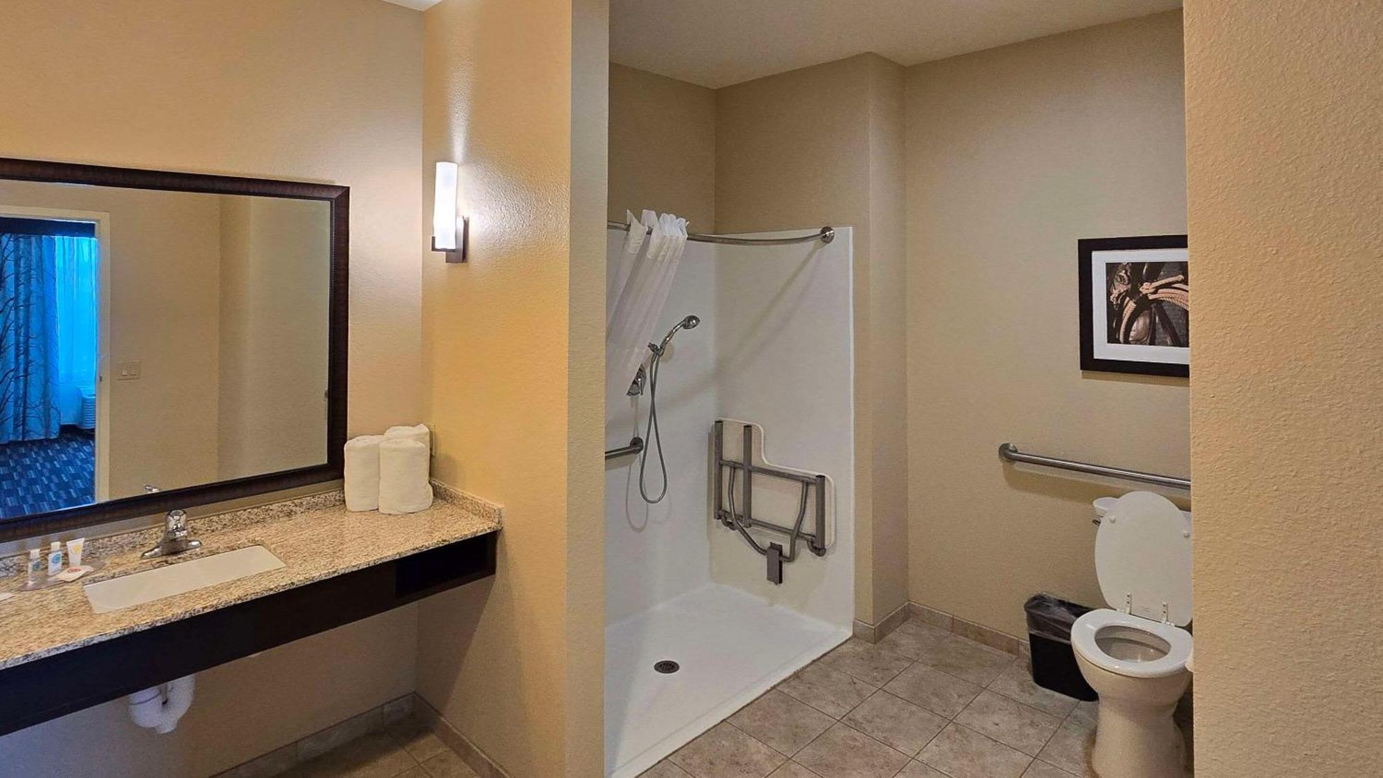 Comfort Inn & Suites Beeville Esterno foto